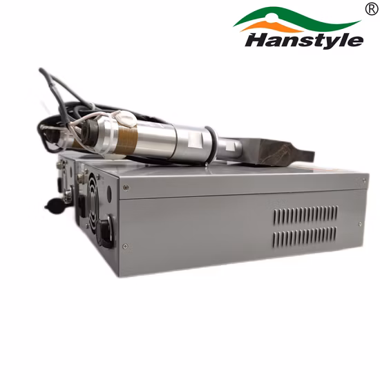 Système de scellage de soudage plastique ultrasonique automobile, module de rétroéclairage d'arrêt